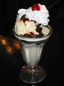 hot fudge sundae